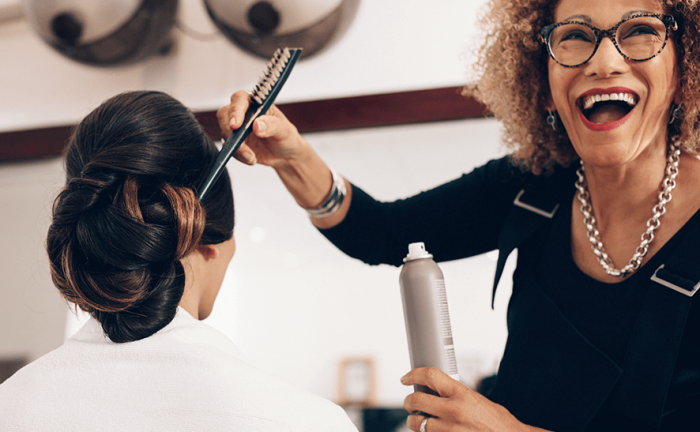 Befriending salon clients – more harm than help?