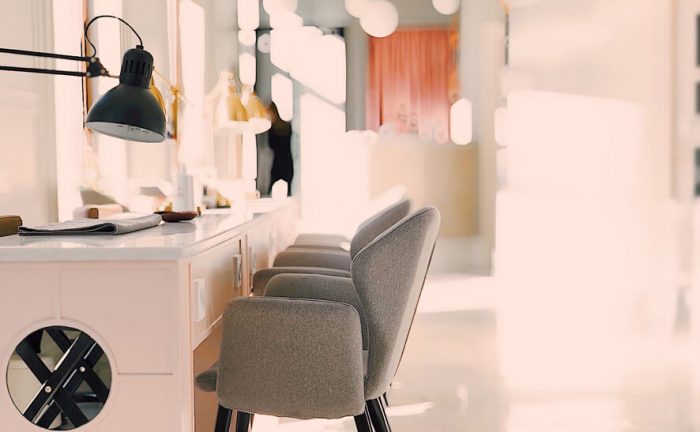 10 Tips from Interior Designers to make your small salon feel more spacious